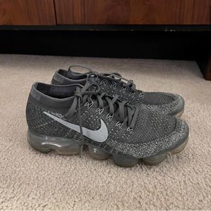 Nike VaporMax Womens Gray Sneakers 9